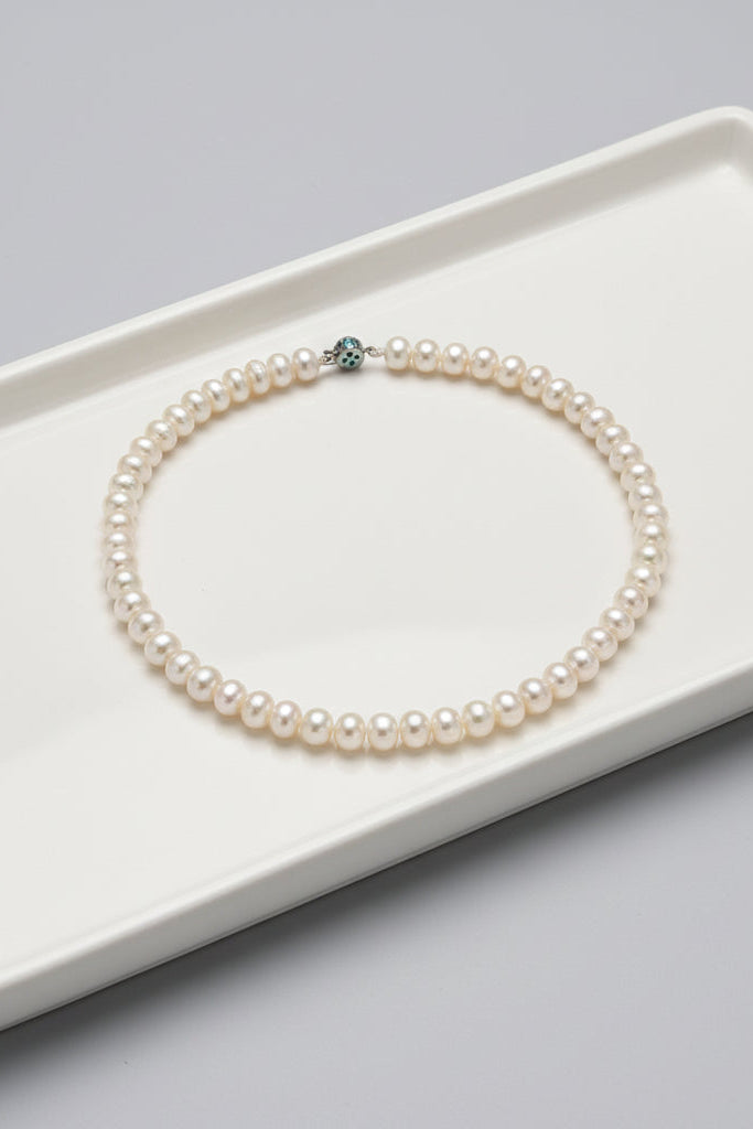 Pearl necklace short small pearls