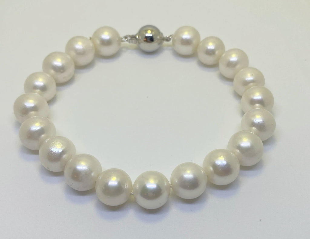 Pearl bracelet large